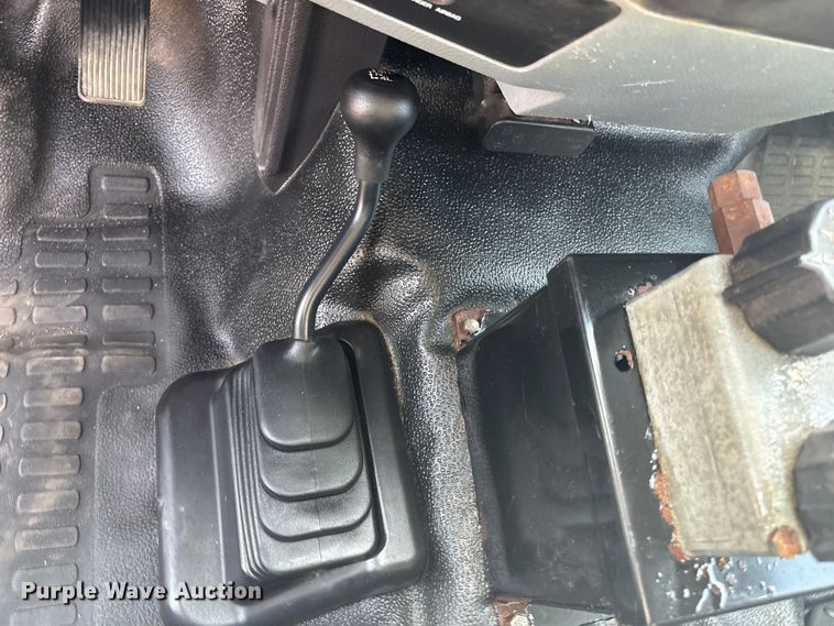 image for item EG8871 2012 Ford F450 Super Duty dump truck