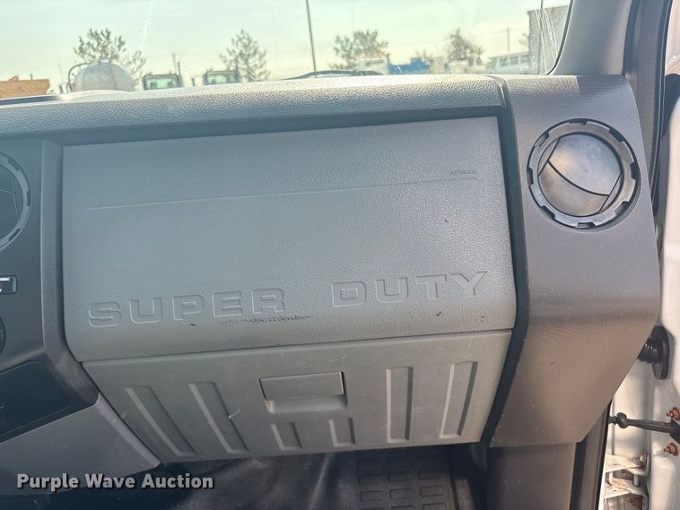 image for item EG8871 2012 Ford F450 Super Duty dump truck
