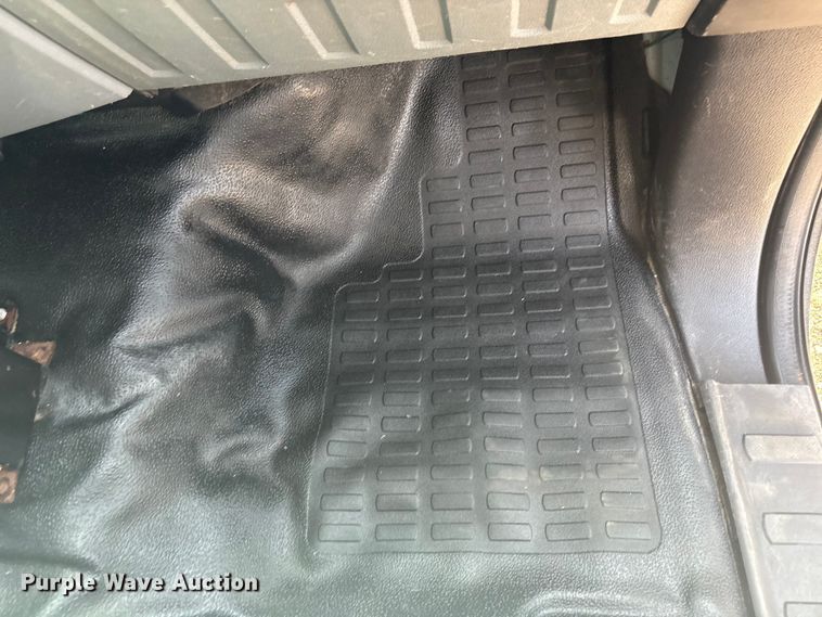 image for item EG8871 2012 Ford F450 Super Duty dump truck