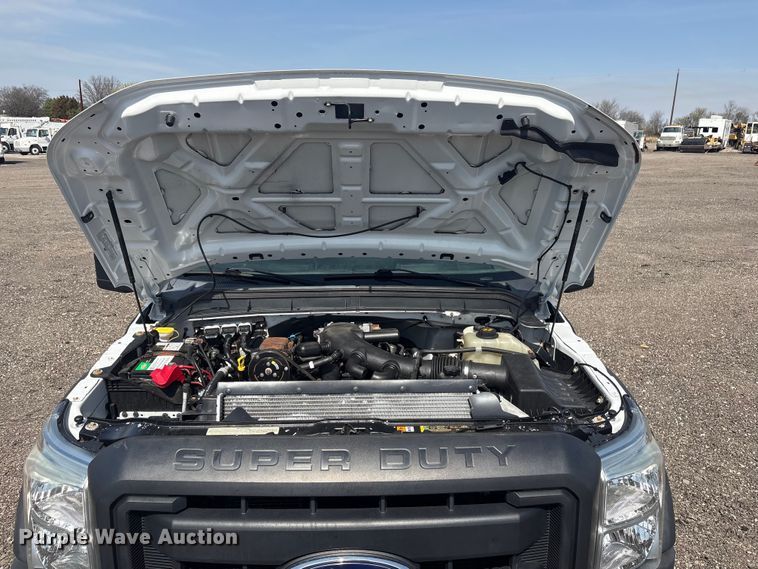 image for item EG8871 2012 Ford F450 Super Duty dump truck