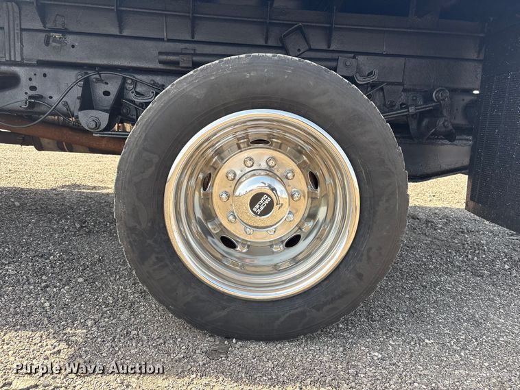 image for item EG8871 2012 Ford F450 Super Duty dump truck