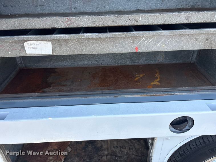 image for item EG8872 2011 Chevrolet Silverado 2500HD Ext. Cab flatbed pickup truck