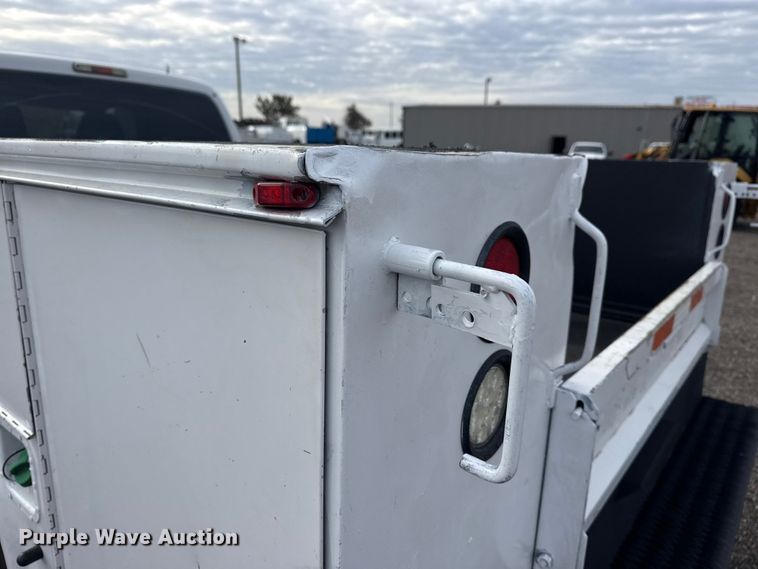 image for item EG8877 2012 Ford F550 Super Duty Crew Cab utility / service truck