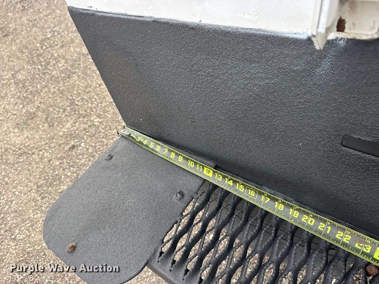 image for item EG8877 2012 Ford F550 Super Duty Crew Cab utility / service truck