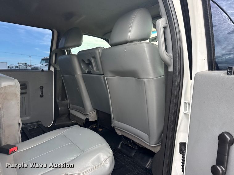 image for item EG8877 2012 Ford F550 Super Duty Crew Cab utility / service truck