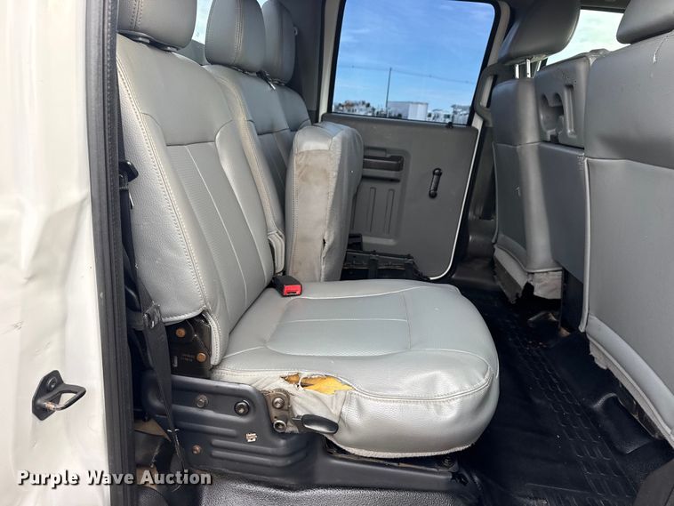 image for item EG8877 2012 Ford F550 Super Duty Crew Cab utility / service truck