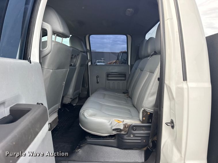 image for item EG8877 2012 Ford F550 Super Duty Crew Cab utility / service truck