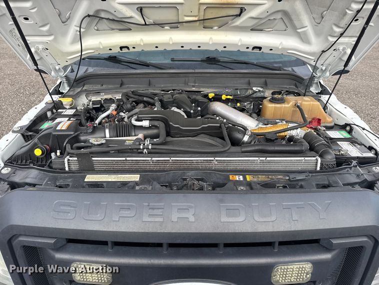 image for item EG8877 2012 Ford F550 Super Duty Crew Cab utility / service truck