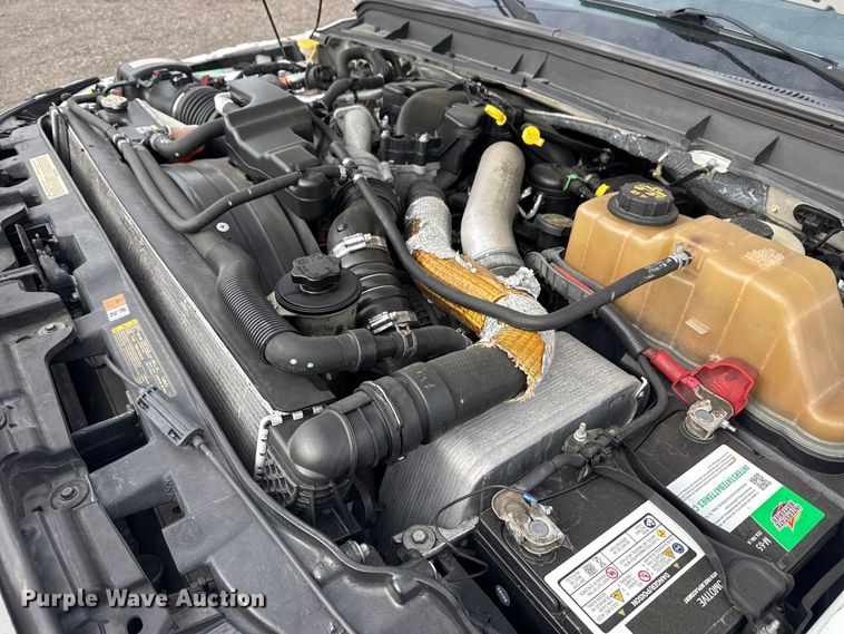 image for item EG8877 2012 Ford F550 Super Duty Crew Cab utility / service truck