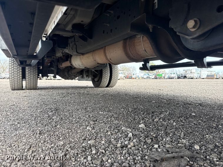 image for item EG8877 2012 Ford F550 Super Duty Crew Cab utility / service truck