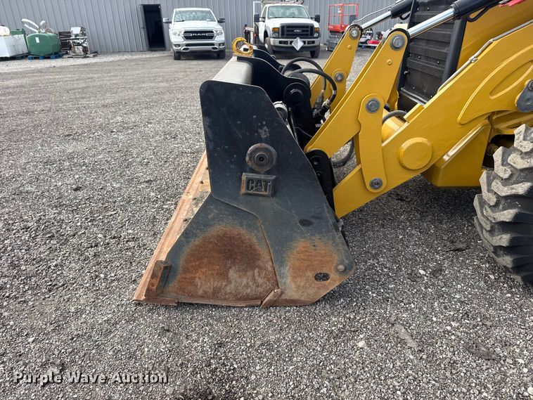 image for item EG8878 2017 Caterpillar 420F2IT backhoe