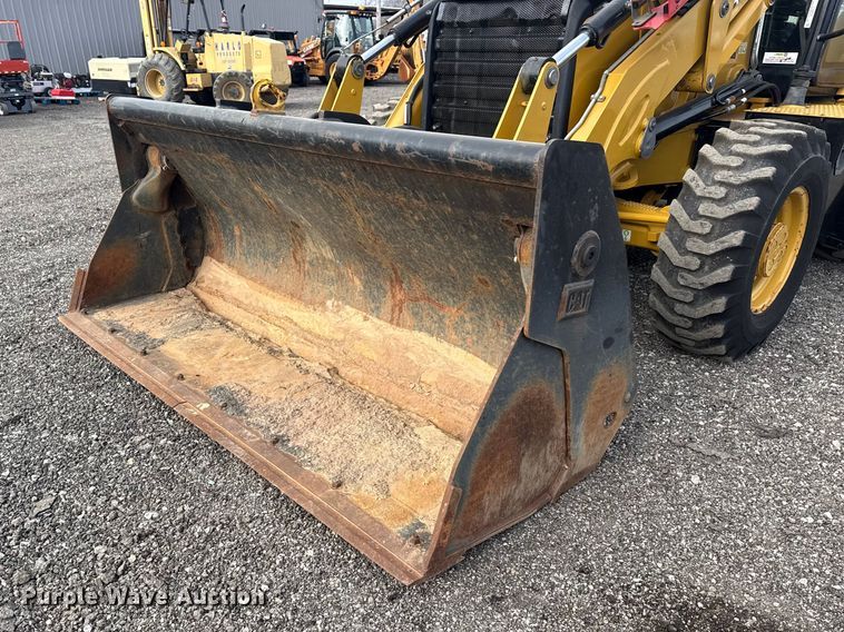 image for item EG8878 2017 Caterpillar 420F2IT backhoe