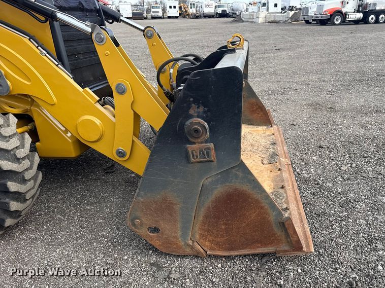 image for item EG8878 2017 Caterpillar 420F2IT backhoe
