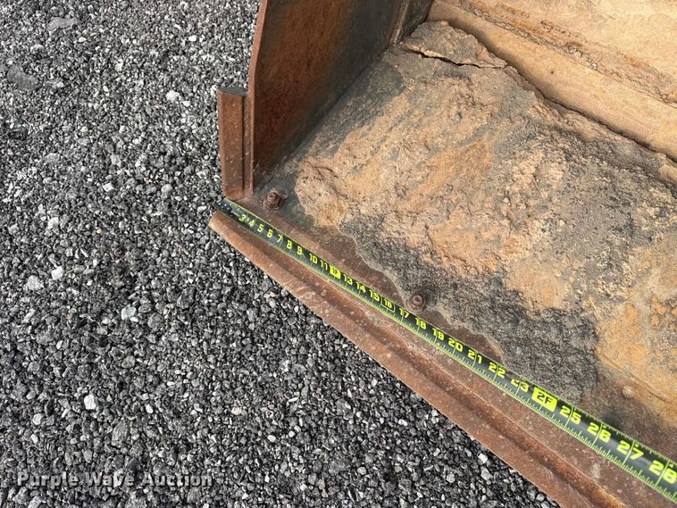 image for item EG8878 2017 Caterpillar 420F2IT backhoe