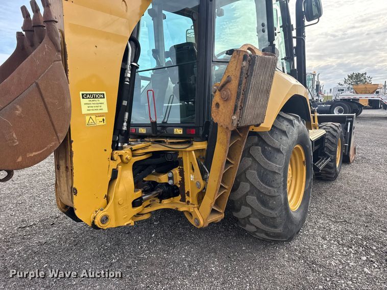 image for item EG8878 2017 Caterpillar 420F2IT backhoe