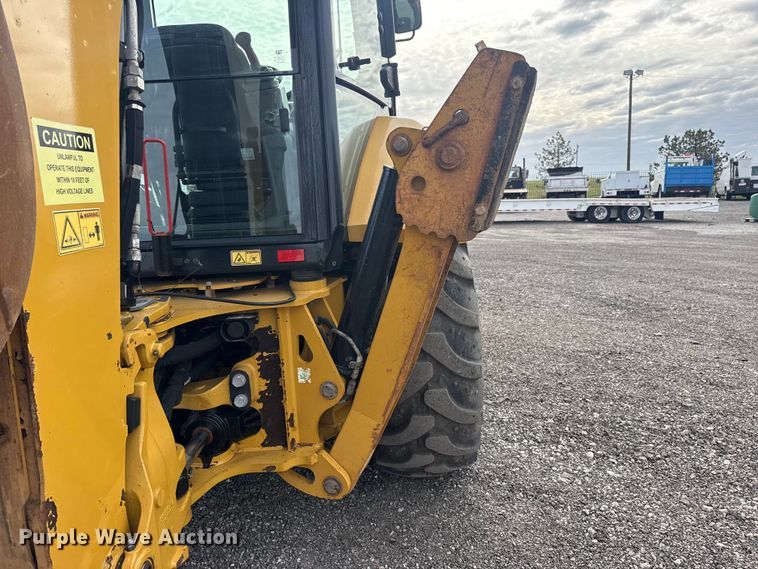 image for item EG8878 2017 Caterpillar 420F2IT backhoe