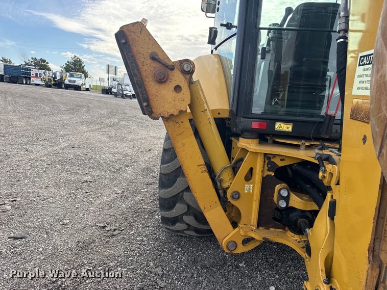 image for item EG8878 2017 Caterpillar 420F2IT backhoe