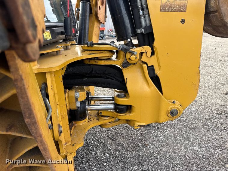 image for item EG8878 2017 Caterpillar 420F2IT backhoe