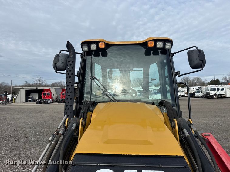 image for item EG8878 2017 Caterpillar 420F2IT backhoe