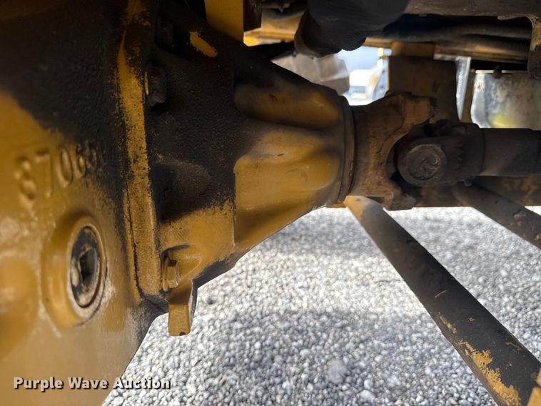 image for item EG8878 2017 Caterpillar 420F2IT backhoe