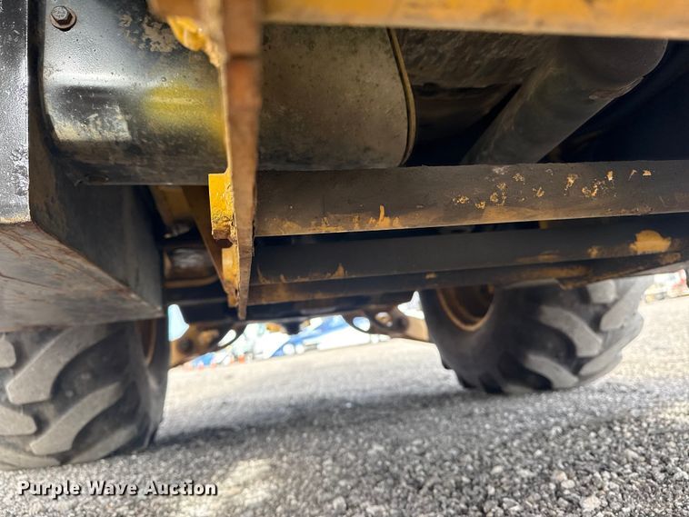 image for item EG8878 2017 Caterpillar 420F2IT backhoe