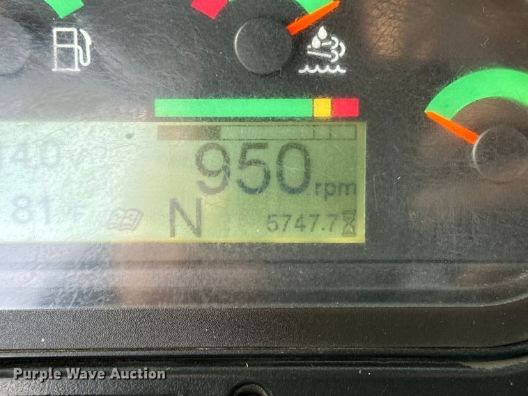 image for item EG8878 2017 Caterpillar 420F2IT backhoe