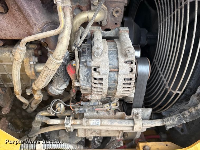 image for item EG8878 2017 Caterpillar 420F2IT backhoe