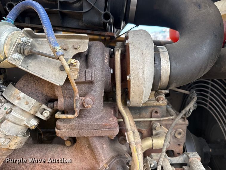 image for item EG8878 2017 Caterpillar 420F2IT backhoe