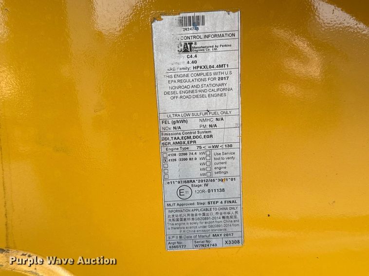 image for item EG8878 2017 Caterpillar 420F2IT backhoe