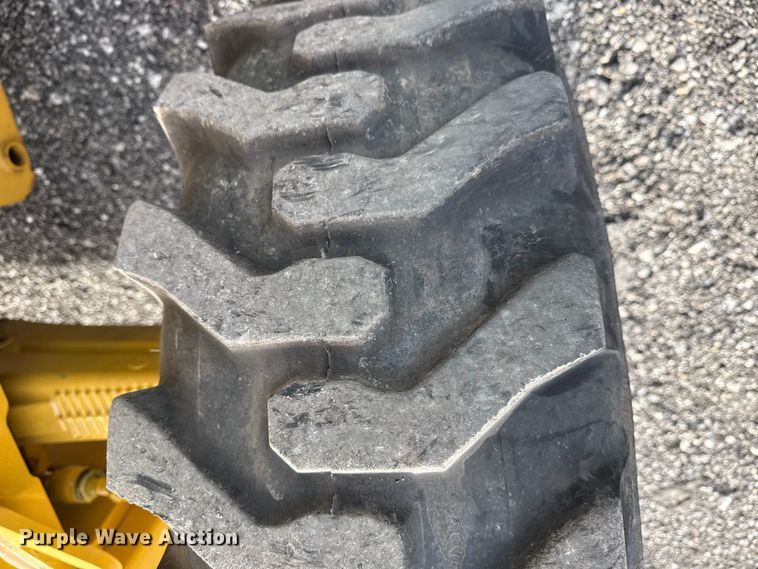 image for item EG8878 2017 Caterpillar 420F2IT backhoe