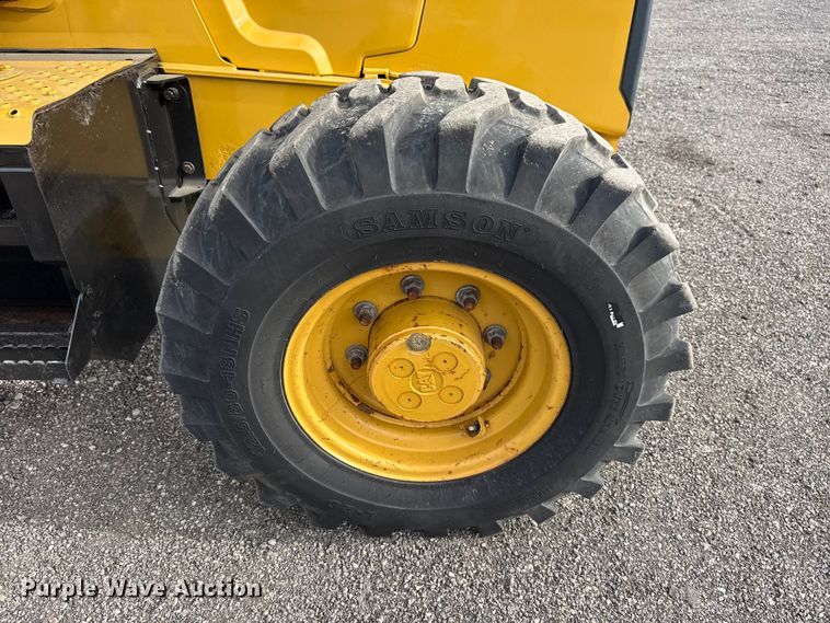 image for item EG8878 2017 Caterpillar 420F2IT backhoe