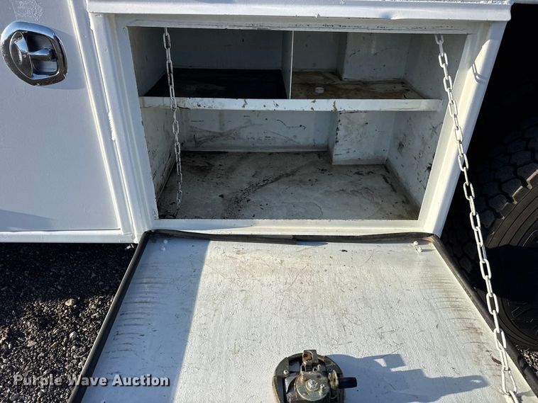 image for item EG8881 2012 Freightliner Business Class M2 crane truck