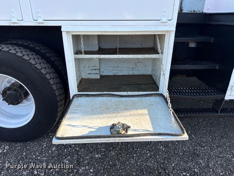 image for item EG8881 2012 Freightliner Business Class M2 crane truck