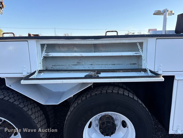 image for item EG8881 2012 Freightliner Business Class M2 crane truck