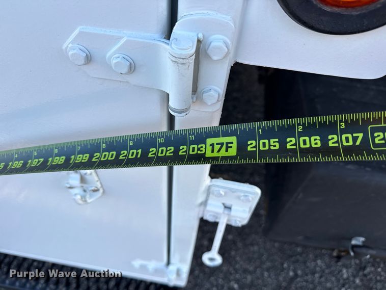 image for item EG8881 2012 Freightliner Business Class M2 crane truck