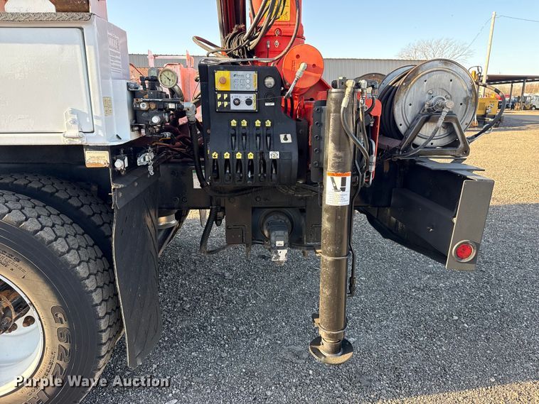 image for item EG8881 2012 Freightliner Business Class M2 crane truck