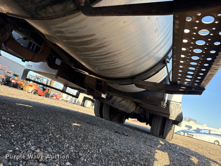 image for item EG8881 2012 Freightliner Business Class M2 crane truck