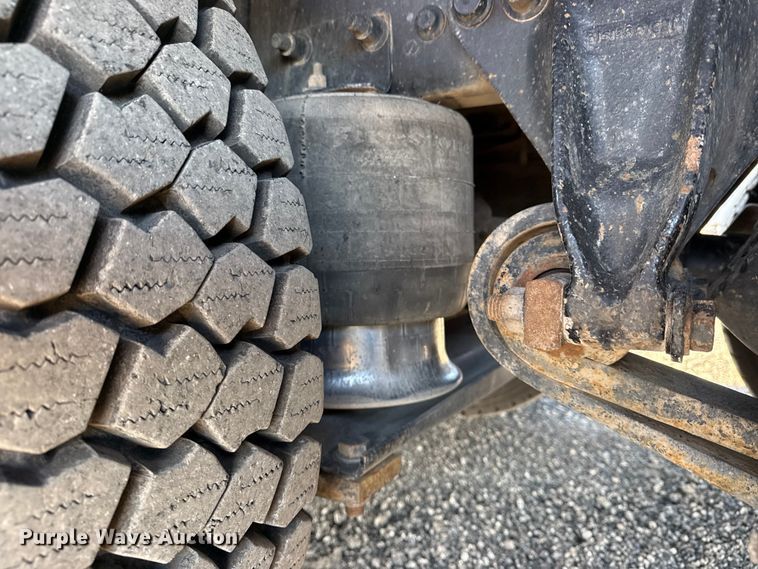 image for item EG8881 2012 Freightliner Business Class M2 crane truck