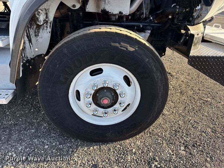 image for item EG8881 2012 Freightliner Business Class M2 crane truck