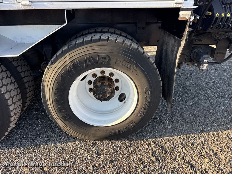 image for item EG8881 2012 Freightliner Business Class M2 crane truck