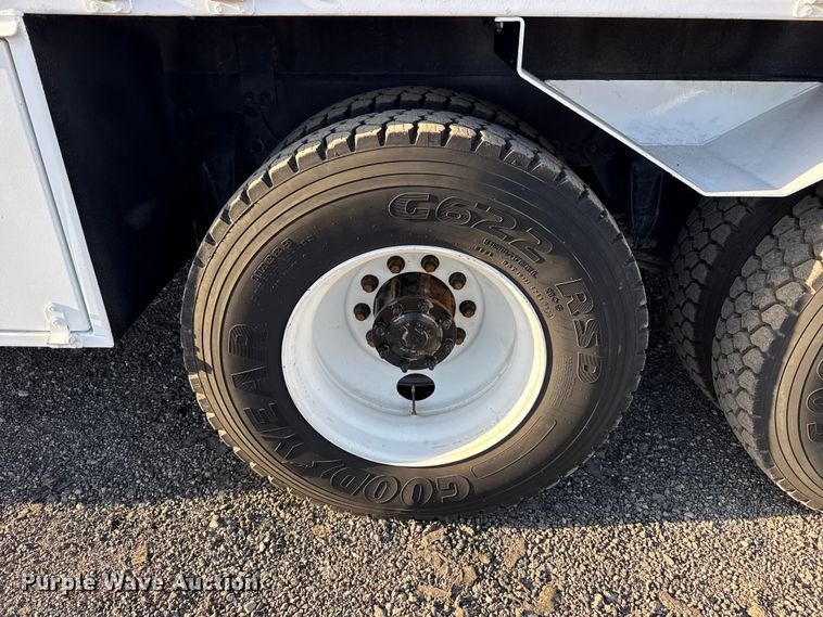 image for item EG8881 2012 Freightliner Business Class M2 crane truck