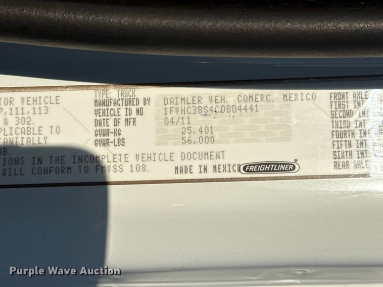 image for item EG8881 2012 Freightliner Business Class M2 crane truck