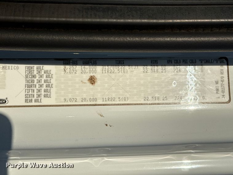 image for item EG8881 2012 Freightliner Business Class M2 crane truck