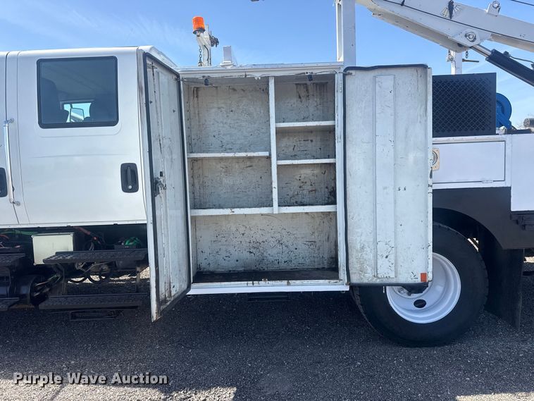 image for item EG8892 2011 International  7500 utility / service truck