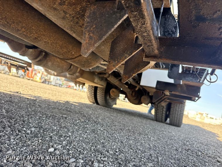 image for item EG8892 2011 International  7500 utility / service truck