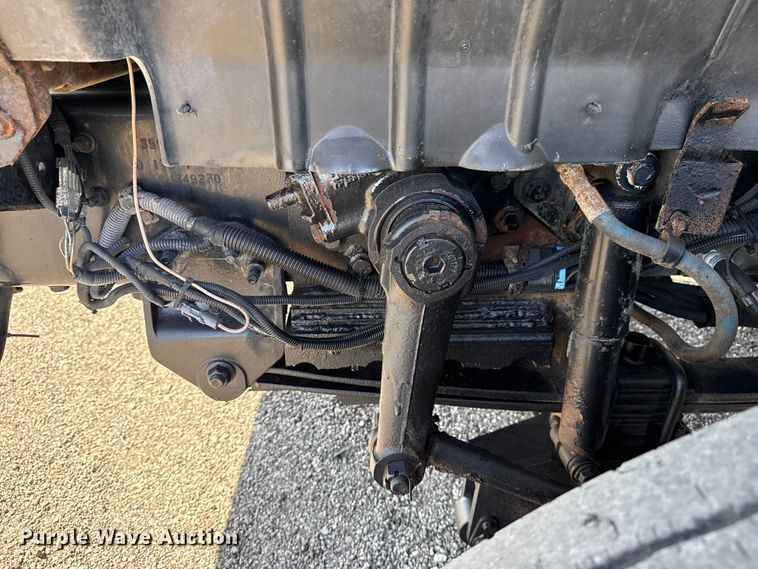 image for item EG8892 2011 International  7500 utility / service truck