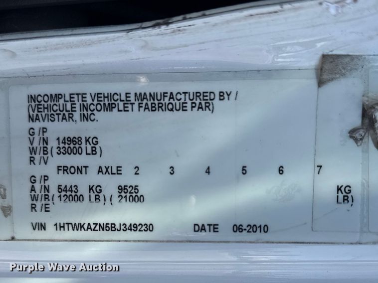 image for item EG8892 2011 International  7500 utility / service truck