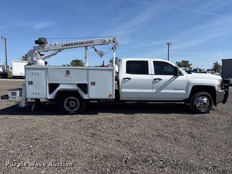 image for item EG8893 2015 Chevrolet Silverado 3500 Crew Cab utility bed pickup truck