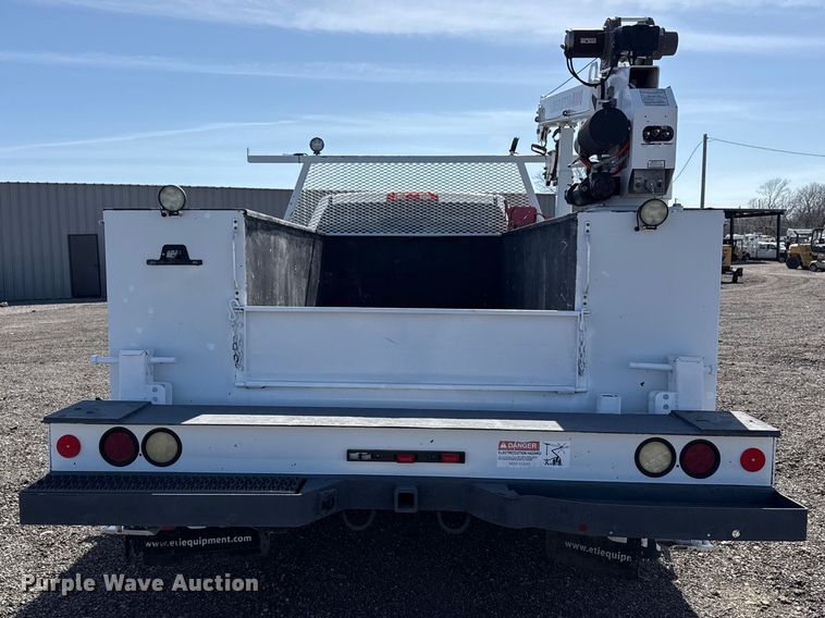 image for item EG8893 2015 Chevrolet Silverado 3500 Crew Cab utility bed pickup truck