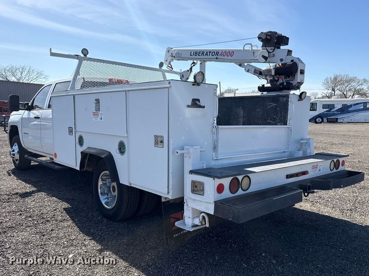image for item EG8893 2015 Chevrolet Silverado 3500 Crew Cab utility bed pickup truck